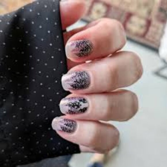 Color Street Nails - Exclusive # 11 - Picture 2 of 3